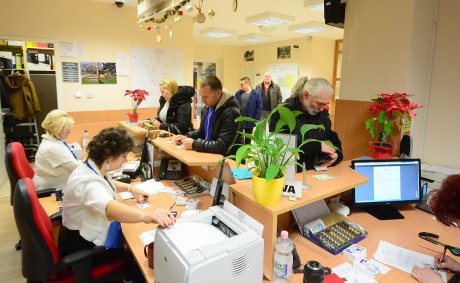 Parkolás - szombaton délután kettőig nyitva a parkolási ügyfélszolgálat a Városgondnokságon
